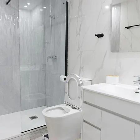 Leo Alojamiento Apartment Alicante